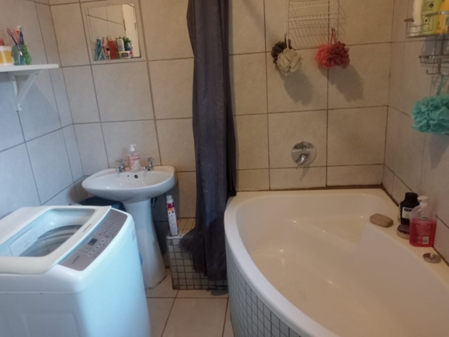 4 Bedroom Property for Sale in Noordhoek Free State
